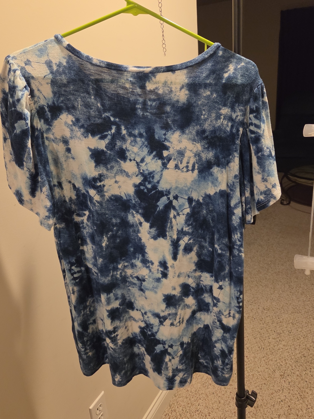LuLaRoe Blue and White Tie-Dye Short Sleeve Tee - Picture 5 of 5